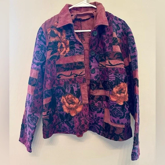 Vintage Y2K Purple and Red Floral Women's Button-Up Cardigan/Jacket Medium - Picture 2 of 7